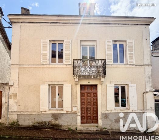 Maison de village 5 pièces 200 m²