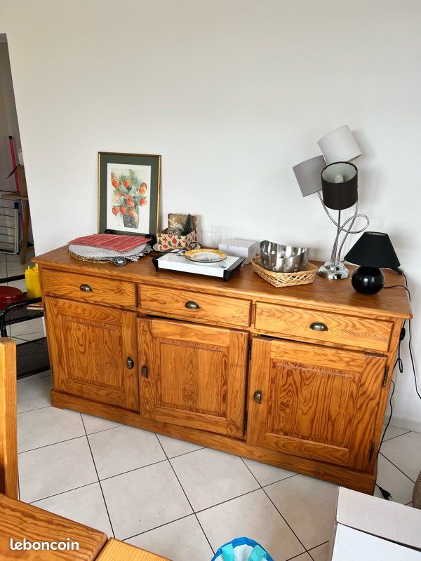 Buffet bas en pin massif - Ameublement