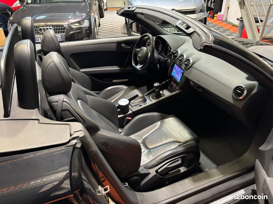 AUDI TT Roadster 2.0 TFSI - 200CV - ENTRETIEN SUIVI - CARPLAY (image 23)