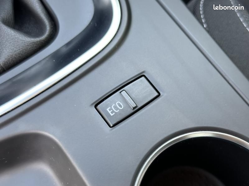 Renault Megane 1.5 Blue dCi 115ch Evolution EDC (image 20)