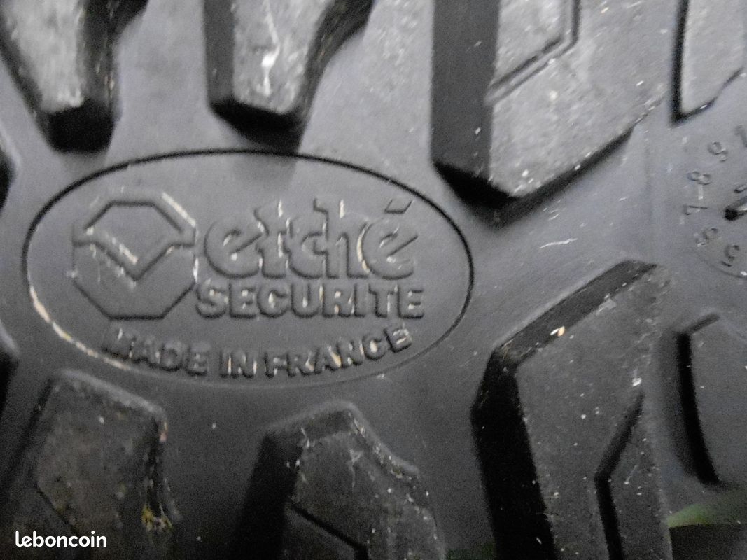 CHAUSSURES / BOTTILLON de Spéléo de chez Etanché Sécurité Taille 43 (image 3)