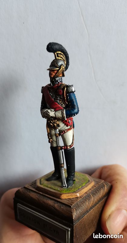 Figurine du roi Arthur à peindre
