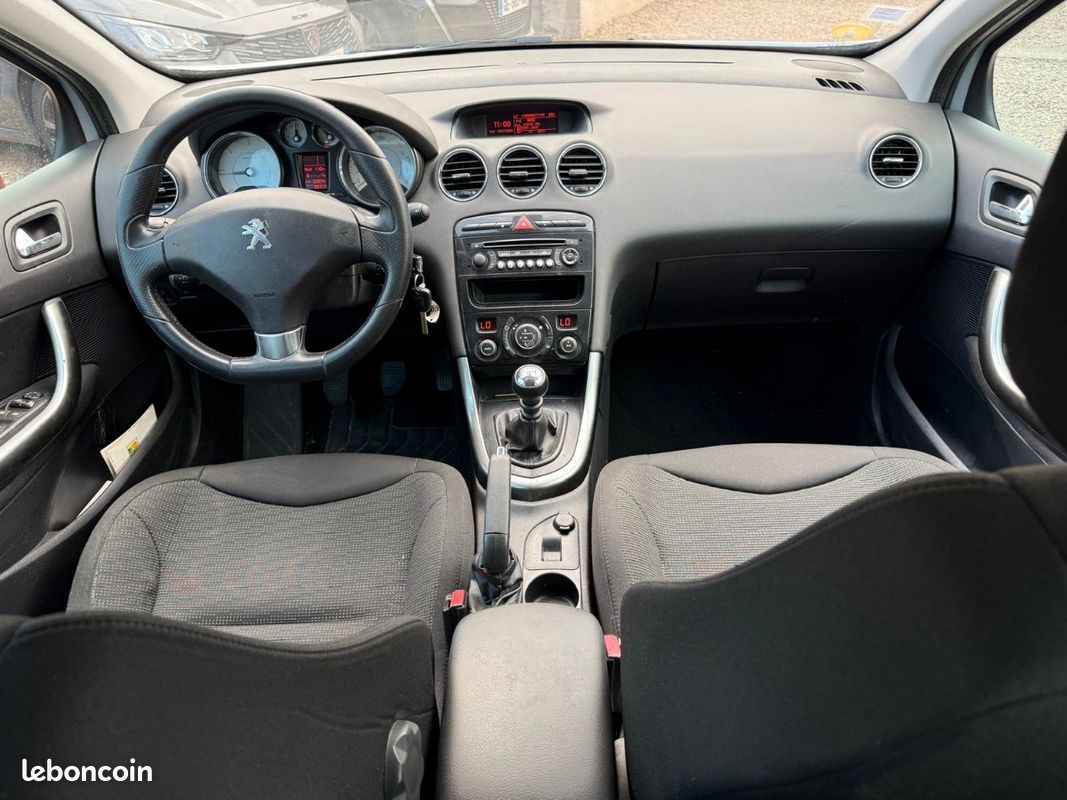 Peugeot 308 1,6 e-hdi 112 ch premier 12/11 (image 5)