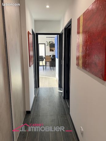 https://img.leboncoin.fr/api/v1/lbcpb1/images/e7/56/cf/e756cfb015a61e20dd1cb42bd1bc5503fc48a5b0.jpg?rule=ad-image