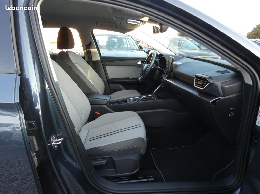 SEAT LEON SPORTSTOURER 2.0 TDI 150 DSG7 Style Business (image 15)