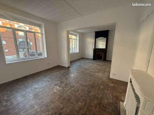 Appartement 3 pièces 123 m² · à Sailly-sur-la-Lys · 123 m² · 650 €