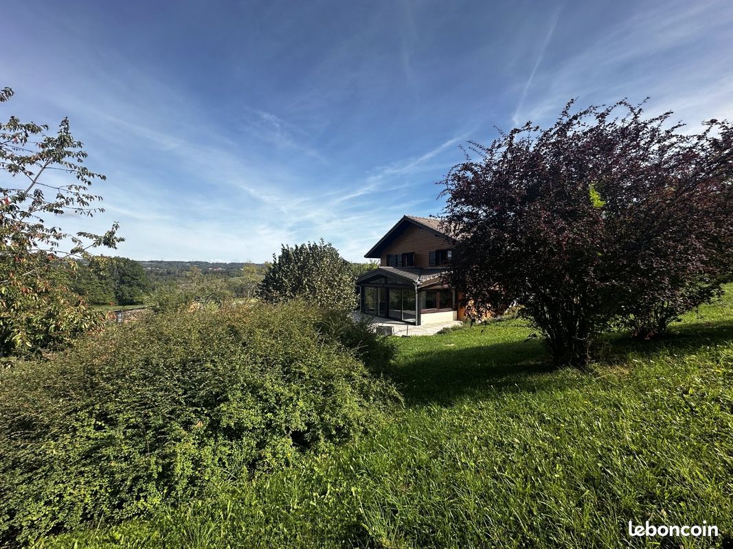 Maison 5 pièces 148 m² · à Fillière · 148 m² · 570 000 €