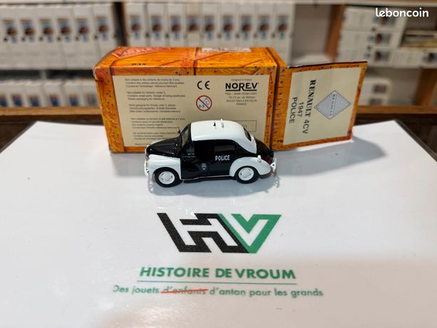 RENAULT 4CV BLEU 1954 solido 1/43 EUR 24,90 - FR