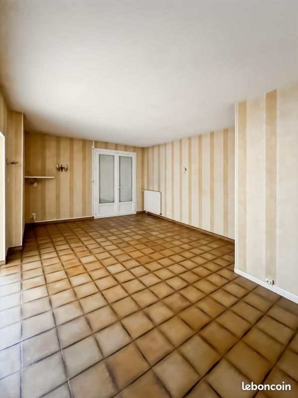 Immeuble 3 pièces 179 m² · à Romorantin-Lanthenay · 179 m² · 226 000 €