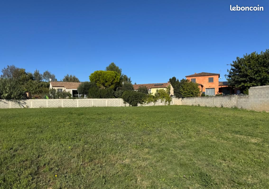 Terrain 400 m² Beaucaire (image 2)