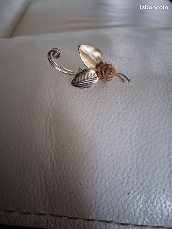 Broche en laiton estampillé Gold Tone vintage - France