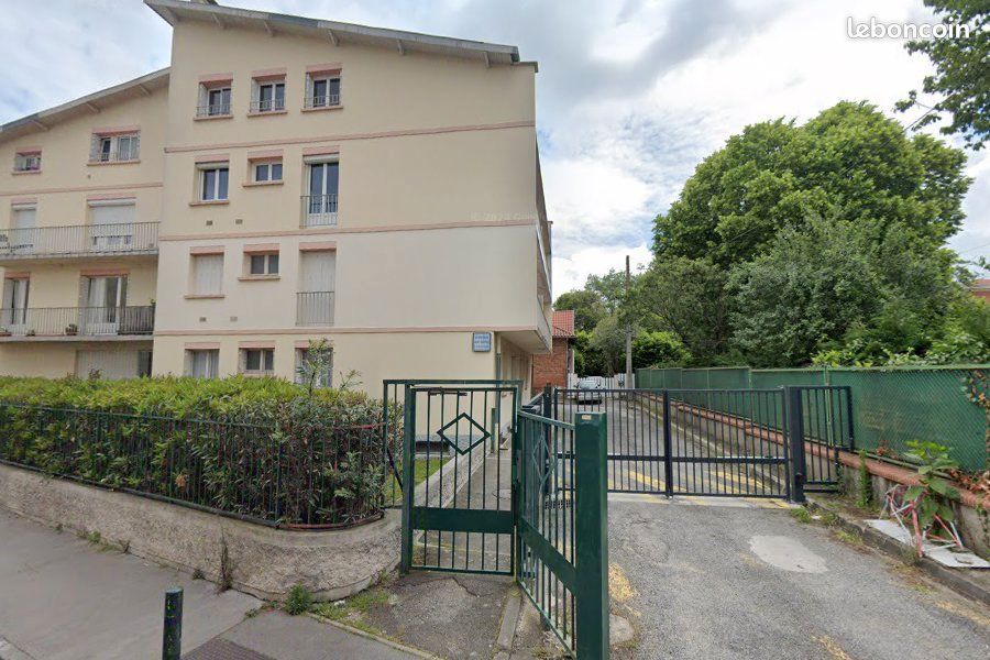Parking 10 m² · à Toulouse · 10 m² · 13 000 €