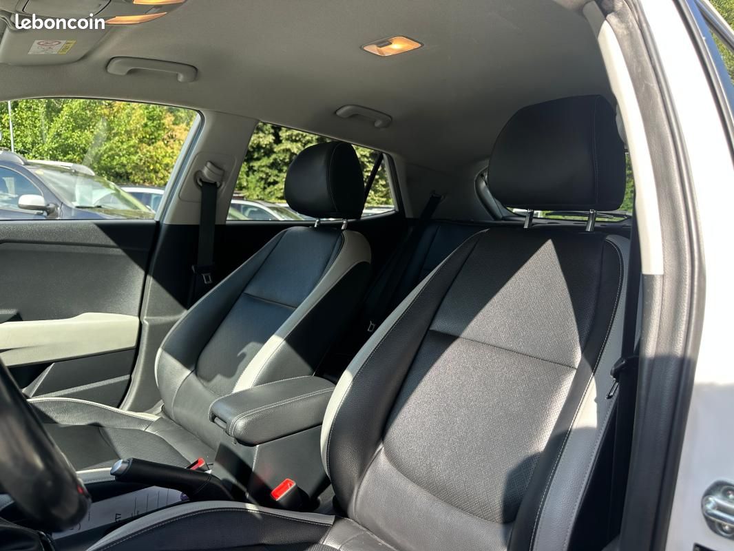 Kia Stonic 1.0 T-GDi 100 ch DCT7 Active (image 9)