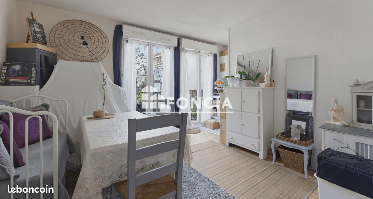 Parking 1 pièce 31 m² · à Le Bouscat · 31 m² · 163 000 €