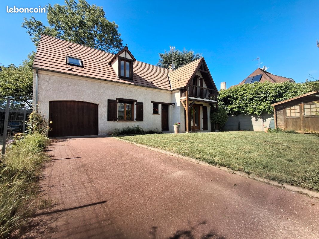 Maison 7 pièces 151 m² · à Viry-Châtillon · 151 m² · 410 000 €