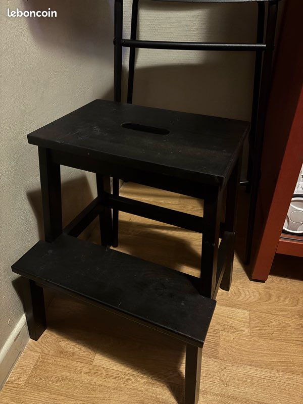 Marche pieds ikea (image 1)
