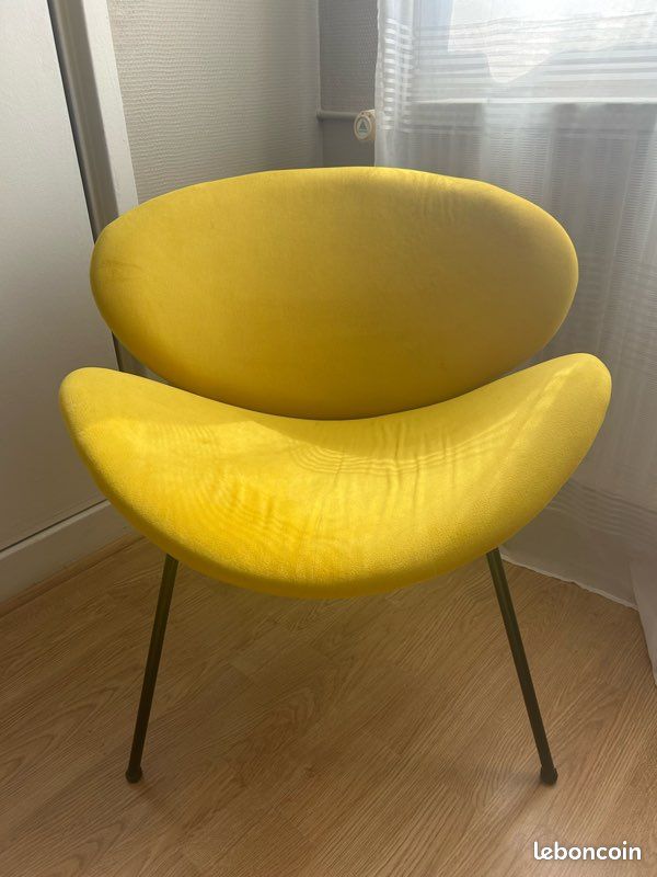 Fauteuil en velours et pieds métal Potiron Paris (image 1)
