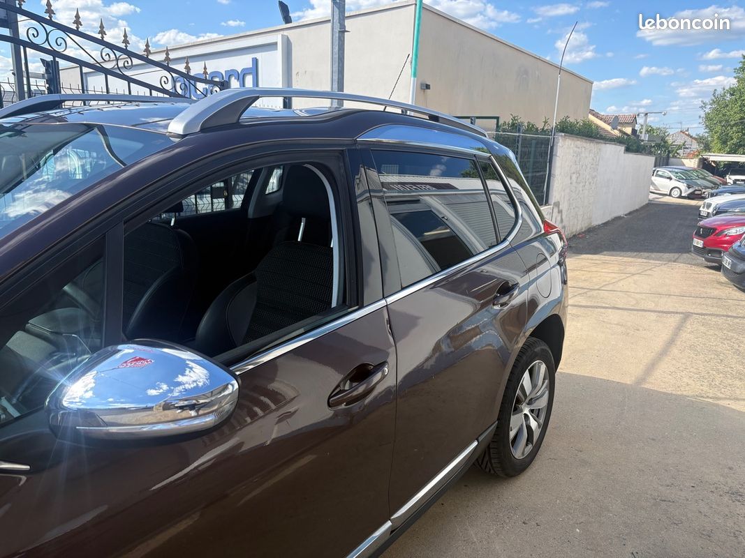 Peugeot 2008 1.6 e-hdi 92ch ETG6 BUSINESS (image 4)