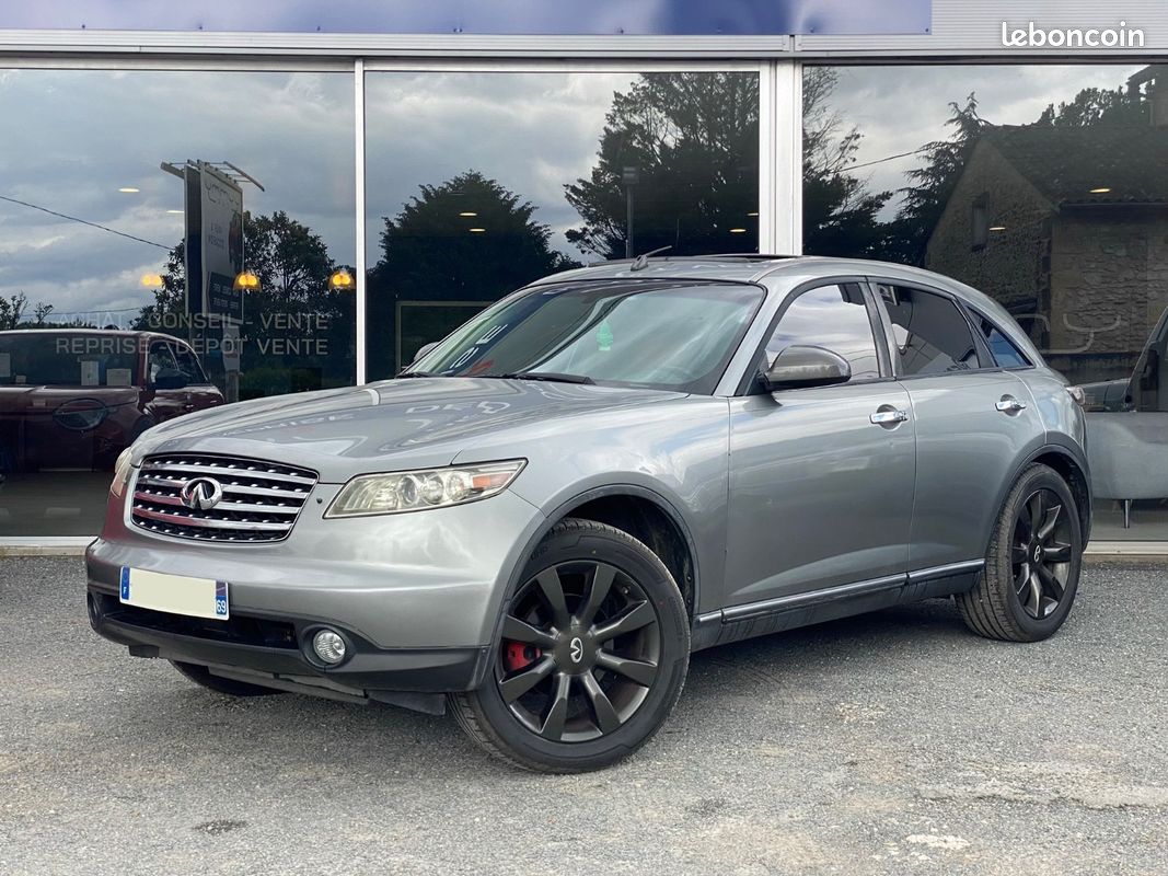INFINITI FX35 / 3.5i V6 AWD 280 cv / Éthanol / Boîte auto / Toit ouvrant / Sièges chauffants / Son BOSE / Climatisation bi-zone (image 3)
