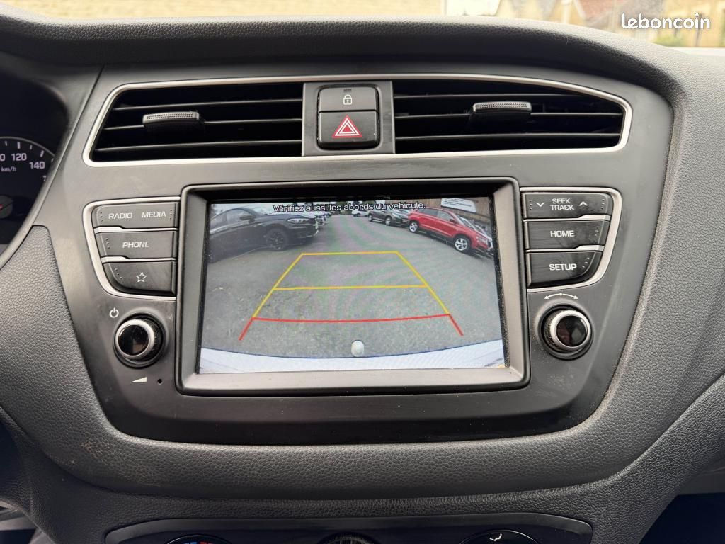 HYUNDAI I20 1.2i - 84 Intuitive clim + camera AR (image 33)