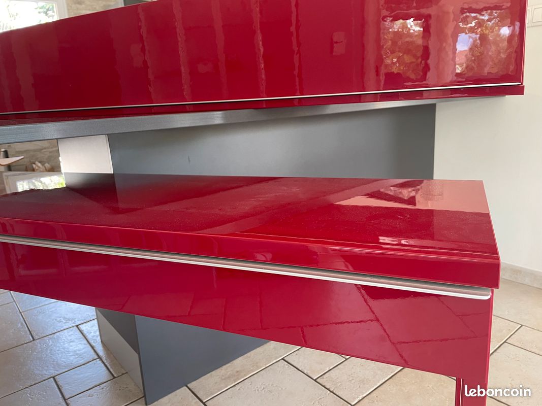 Bureau/console IKEA BESTA BURS rouge + Étagère (image 1)