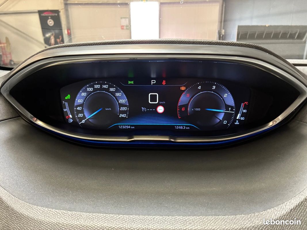 Peugeot 3008 (image 18)