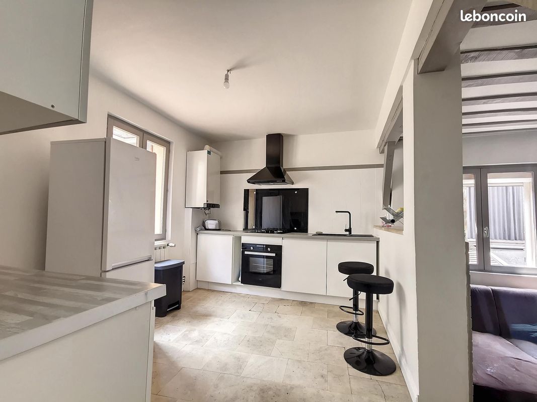 Appartement 4 pièces 97 m² · à Troyes · 97 m² · 1 080 €