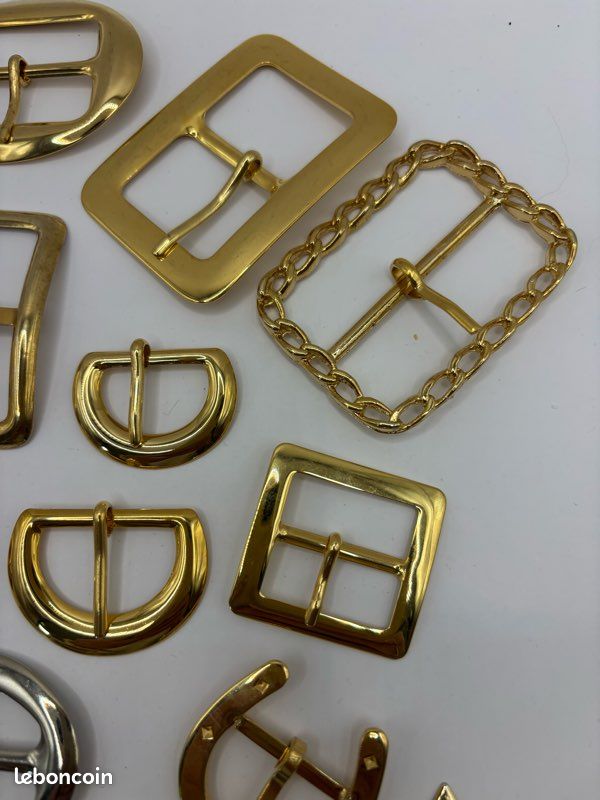 ANCIENNES BOUCLES DE Ceinture strass EUR 40,00 - FR