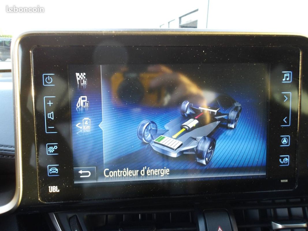 Toyota C-HR 122h JBL Edition 2WD E-CVT RC18 (image 11)