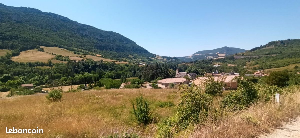 Terrain constructible · à Compeyre · 70 000 €