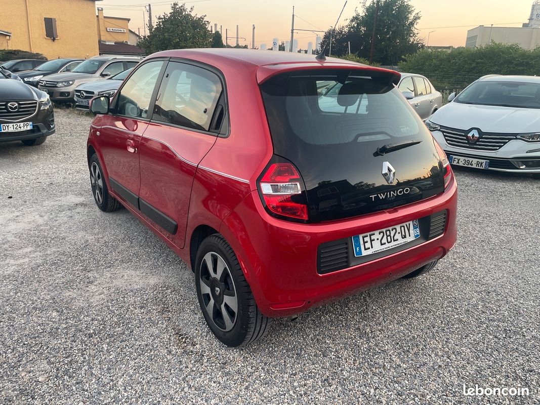 RENAULT Twingo Twingo III 1.0 SCe 70 E6 Zen Faible KM. Garantie 6 mois (image 6)