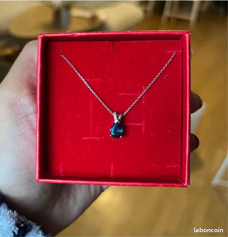 Collier Teresa en or blanc Topaze et diamant (image 1)
