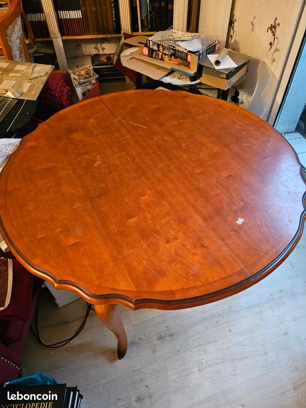 Ensemble table et chaises (image 1)