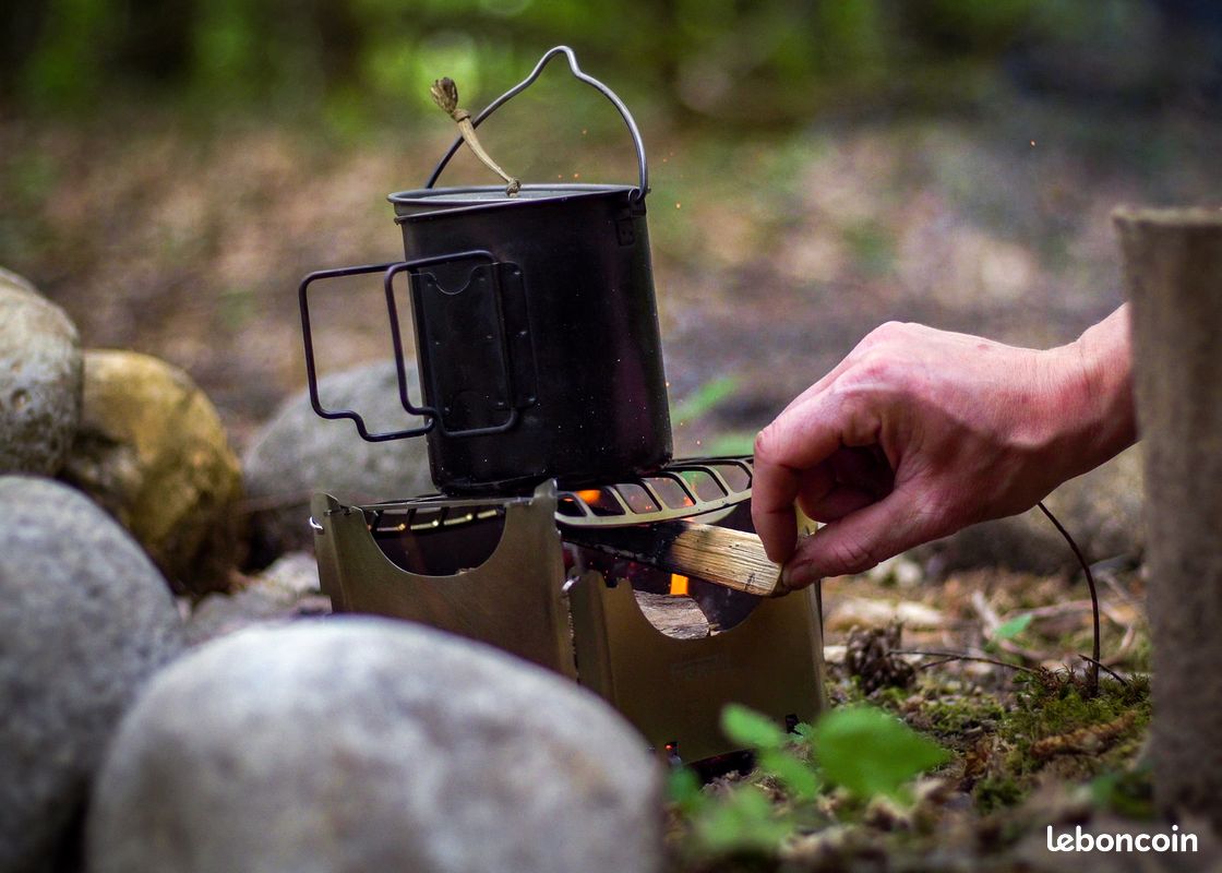 Réchaud à Bois Portable Pliable et léger pour Camping, Camping Poêle en