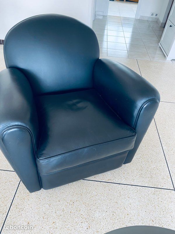Fauteuil cuir noir (image 1)