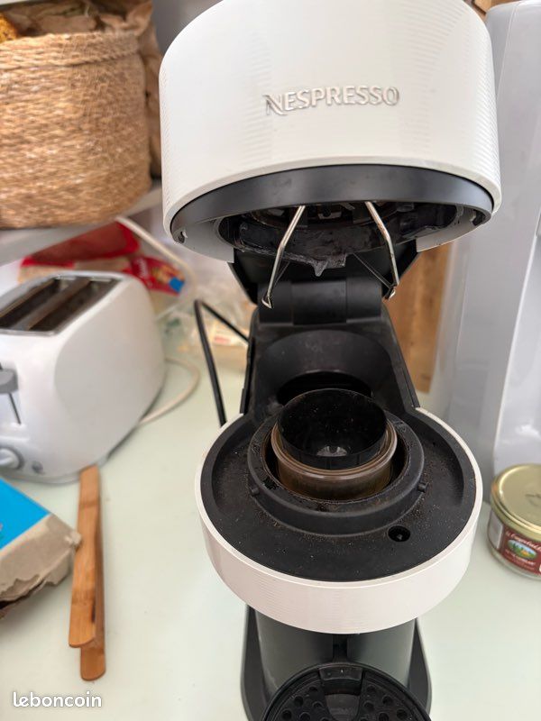 Machine à café Nespresso Vertuo (image 2)