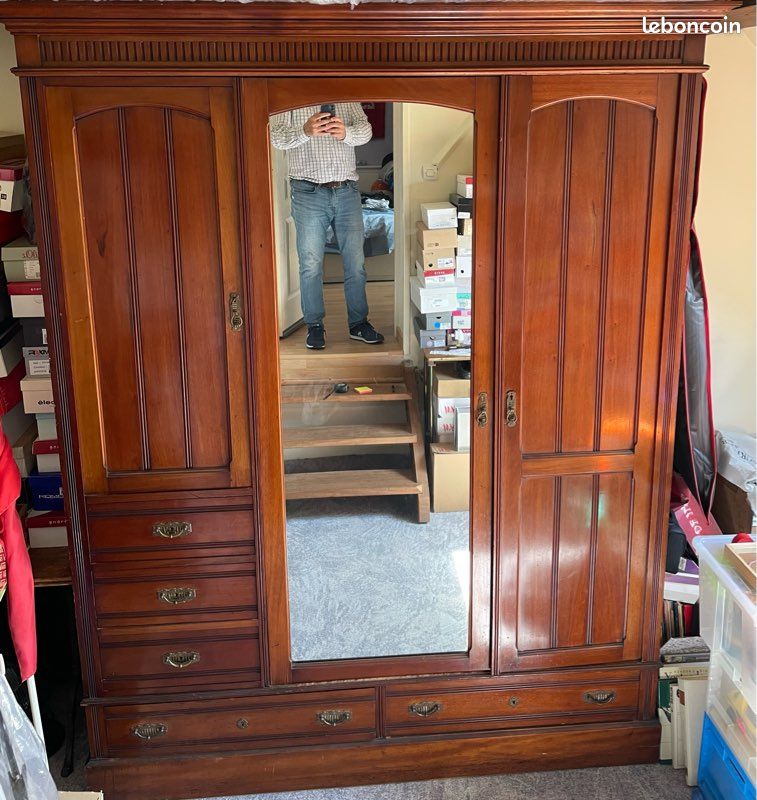 Armoire ancienne maison Krieger (image 1)
