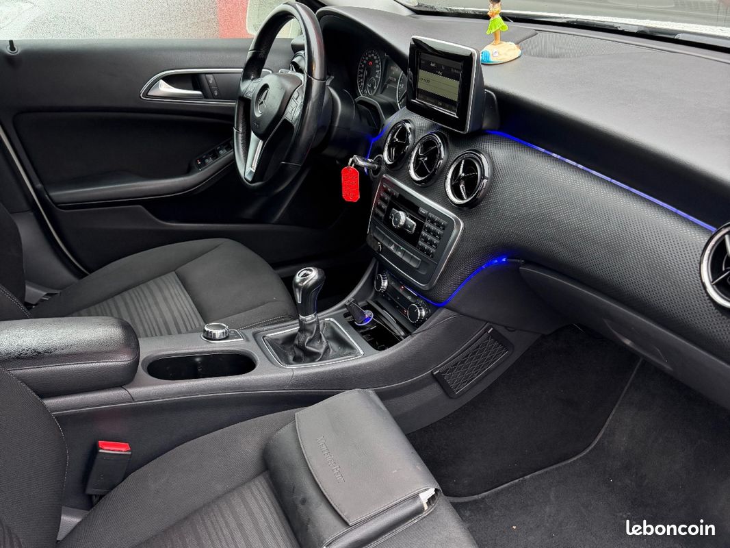 MERCEDES CLASSE A 200 CDI BlueEFFICIENCY Intuition (image 28)
