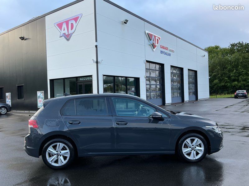 Volkswagen golf VIII 2.0 TDI 116 Life PLUS /camera (image 1)