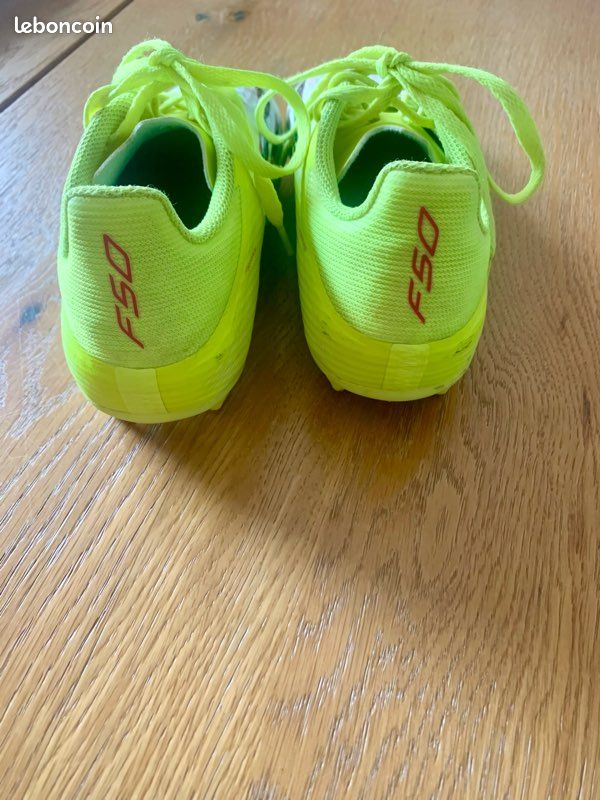 Crampons Adidas enfant (image 2)