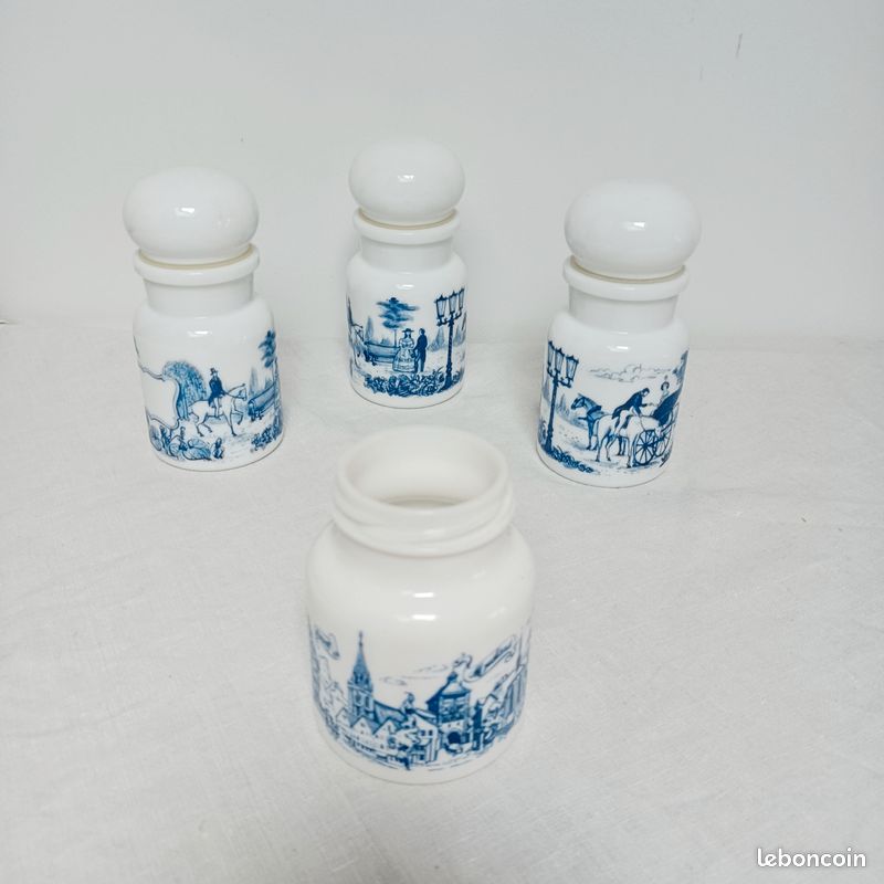 Lot de 3 pots d'apothicaire en opaline (image 7)