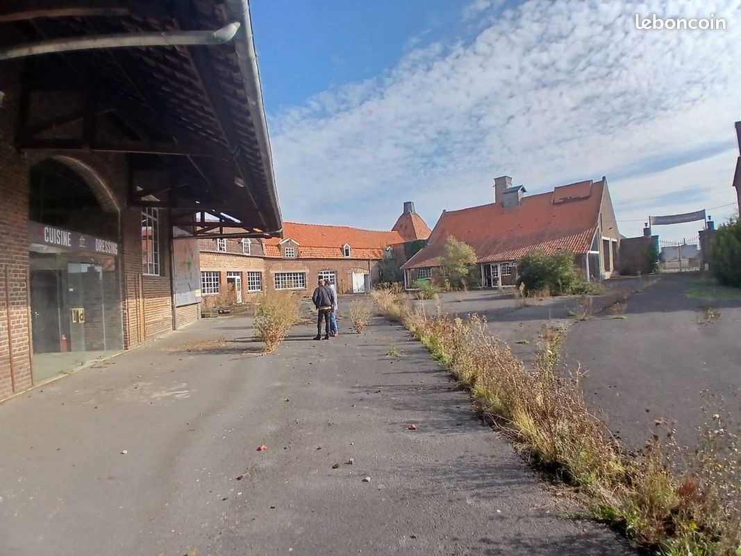 50 pièces 2500 m² · à Iwuy · 2 500 m² · 1 260 000 €