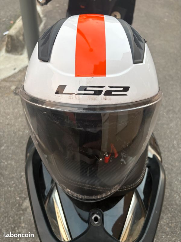 Casque L52 (image 1)