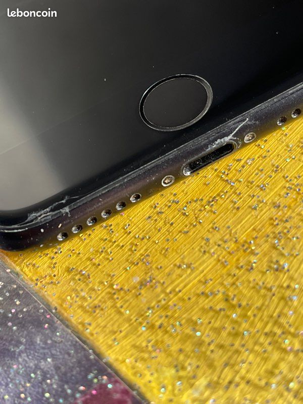 IPhone SE 2020 (image 6)