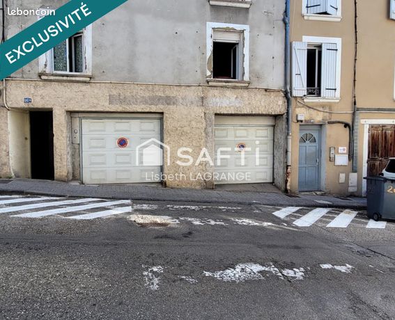 Parking/box 25 m² VOIRON