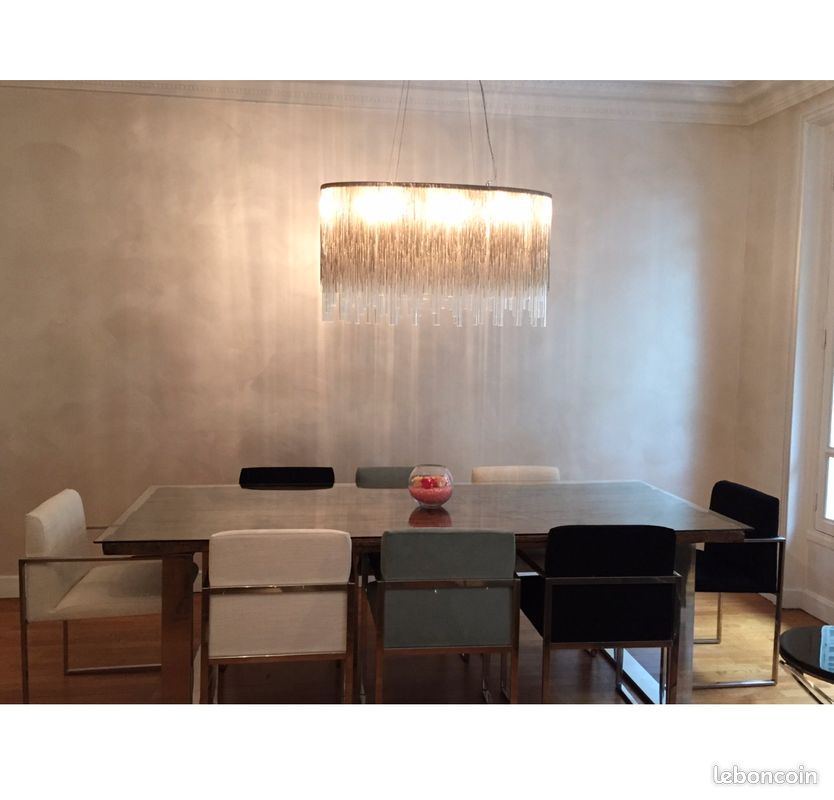 Table a manger (image 1)