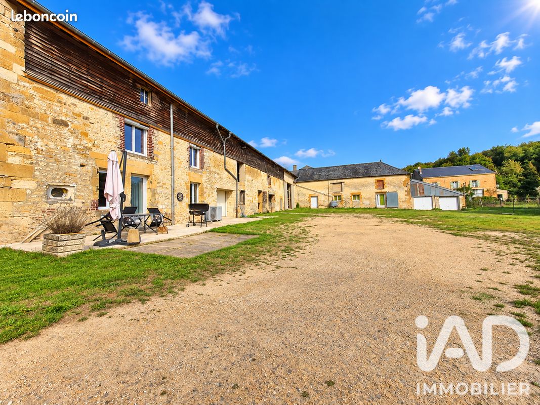 Maison 6 pièces 175 m² · à Marquigny · 175 m² · 250 000 €