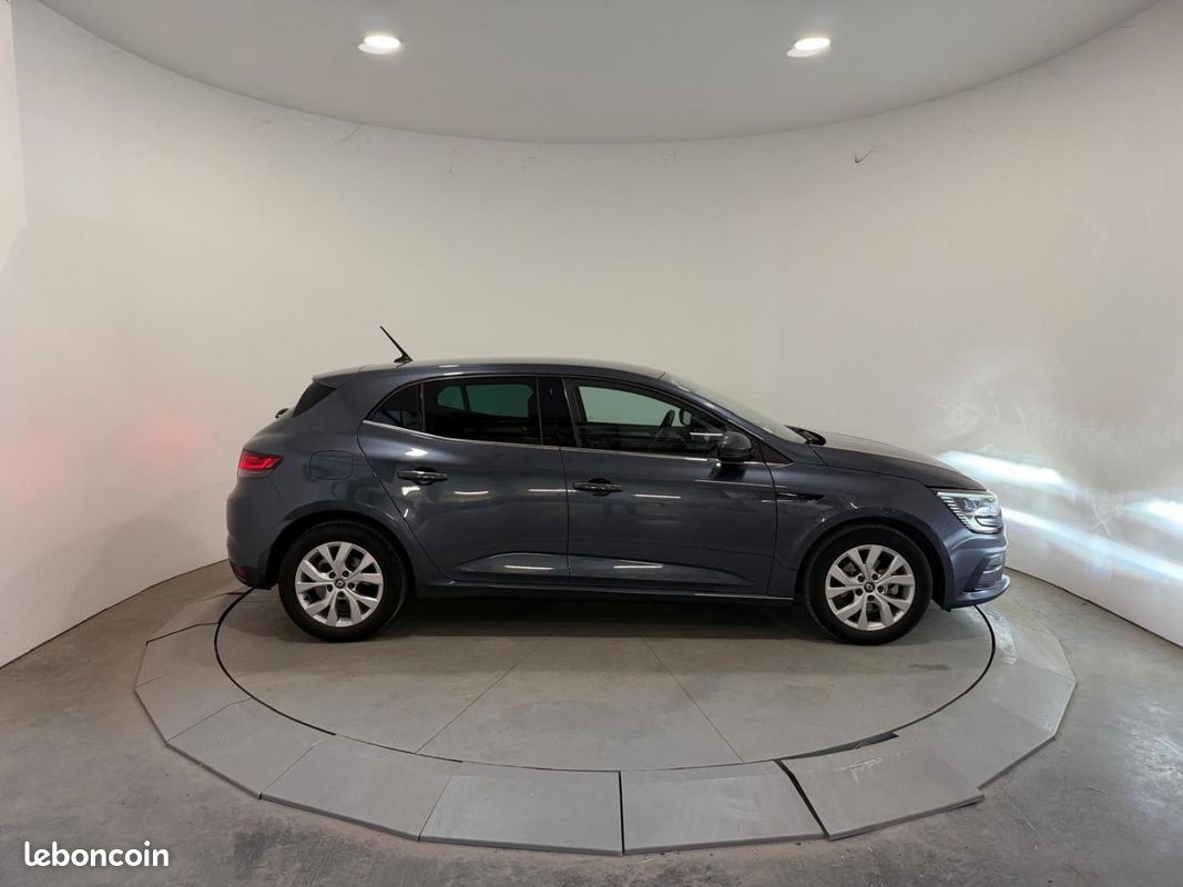 Renault Megane 1.3 TCe 140ch FAP Intens EDC (image 3)