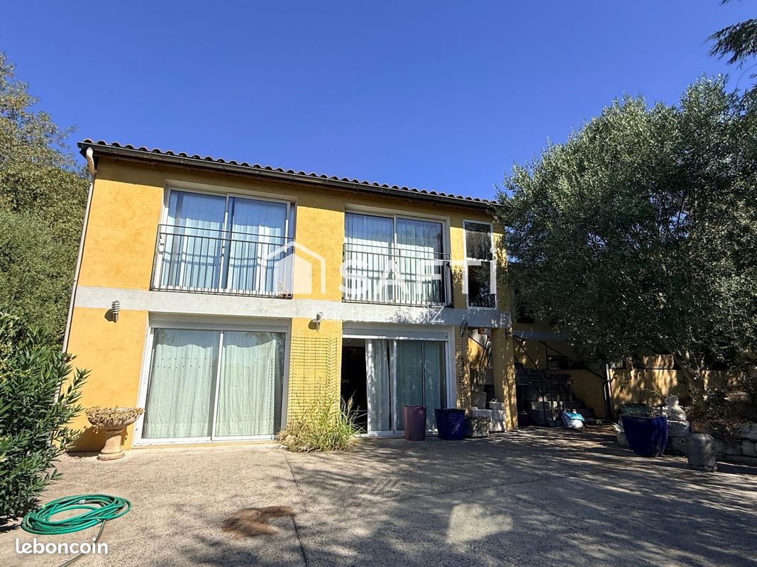 Maison 8 pièces 265 m² · à Valence · 265 m² · 139 000 €