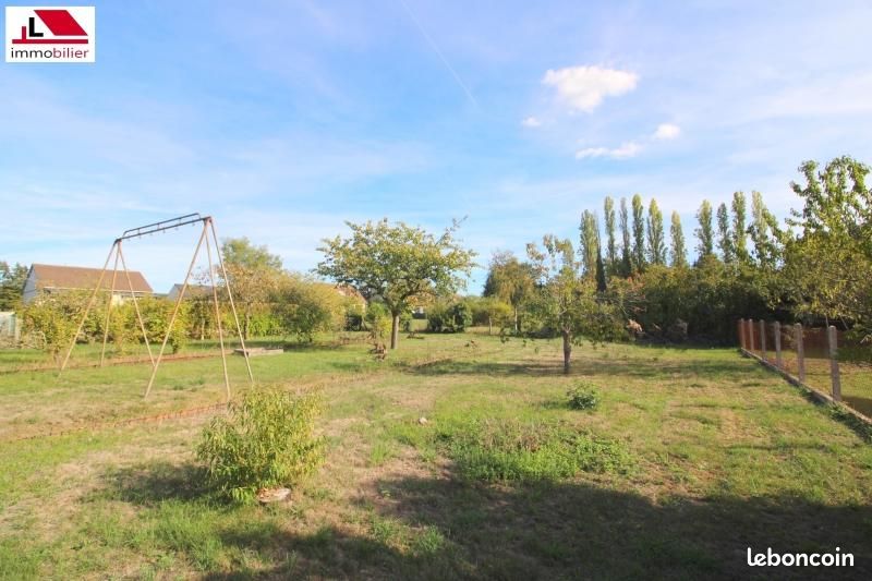 Terrain 744 m² Pressagny L Orgueilleux · à Pressagny-l'Orgueilleux · 60 000 €